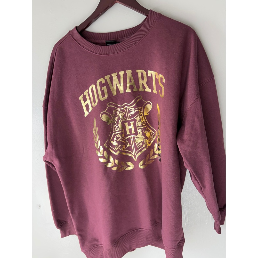 Harry Potter Hogwarts Sweatshirt Burgundy Gold Foil Crest Pullover Medium